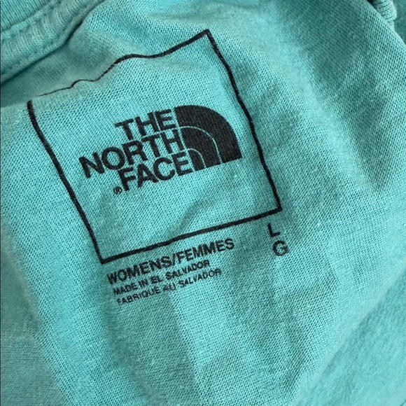 Women’s The North Face T-Shirt - Picture 5 of 7